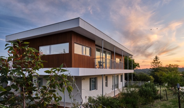 TP102 floreat outside view